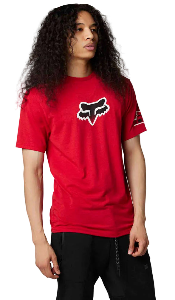 Fox VIZEN Short Sleeve TECH TEE Flame Red SIDE-FRONT FACING MODEL