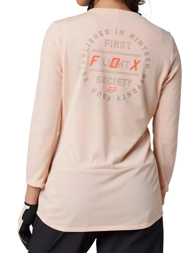 Fox W RANGER DR 3/4 JERSEY - Light Pink Back Facing with Model
