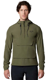 Fox RANGER WIND PULLOVER OlvGreen FRONT FACING MODEL