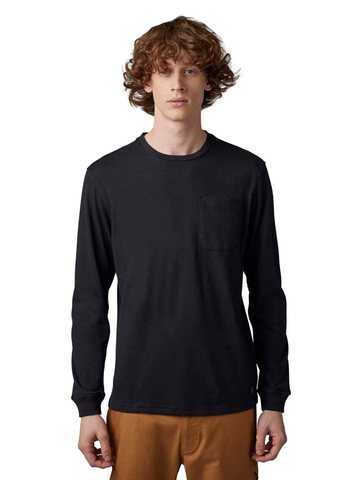 Fox LEVEL UP LS PREM PKT TEE Black FRONT FACING MODEL