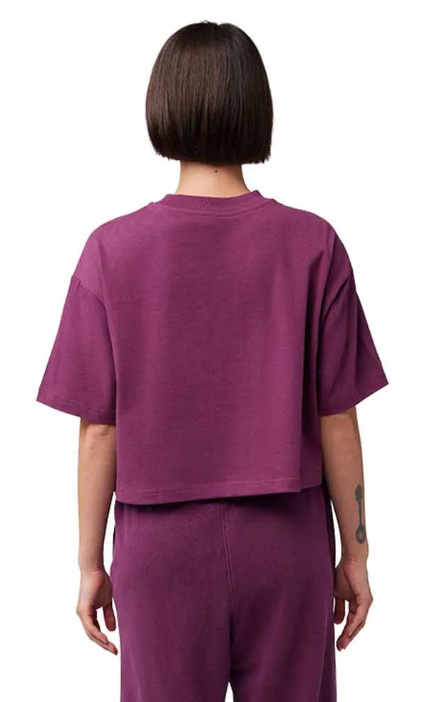 Fox Wordmark OS Crop Tee Sangria BACK FACING MODEL 