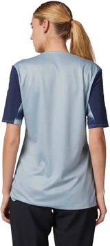 Fox WOMENS DEFEND SS JERSEY RACE - Gunmetal Back Facing Model