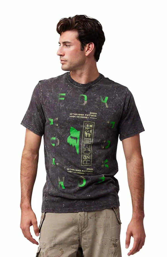 Fox Throttle SS Premium Tee Black FRONT FACING MODEL 