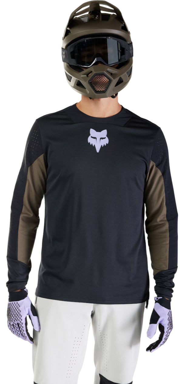 Fox Defend LS Jersey Park Black FRONT FACING MODEL 