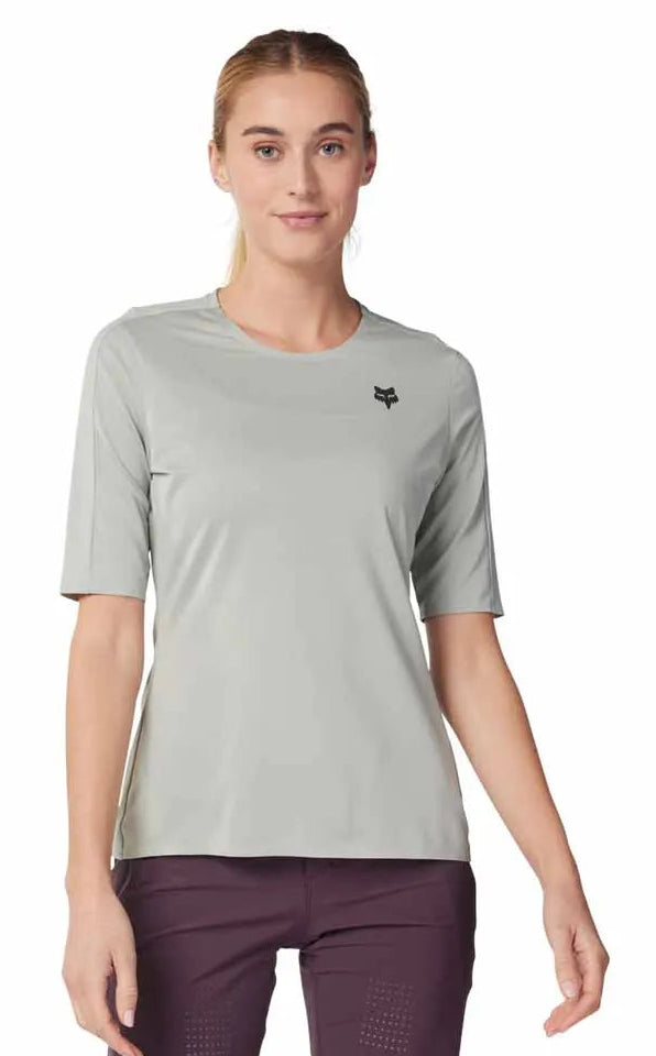 Fox Flexair Ascent Short Sleeve Jersey Gray Vintage FRONT FACING MODEL