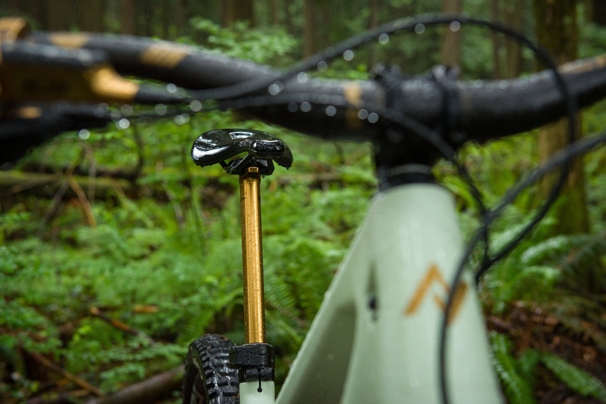 Fox Transfer Neo Factory Wireless Dropper Post Lifestyle Up