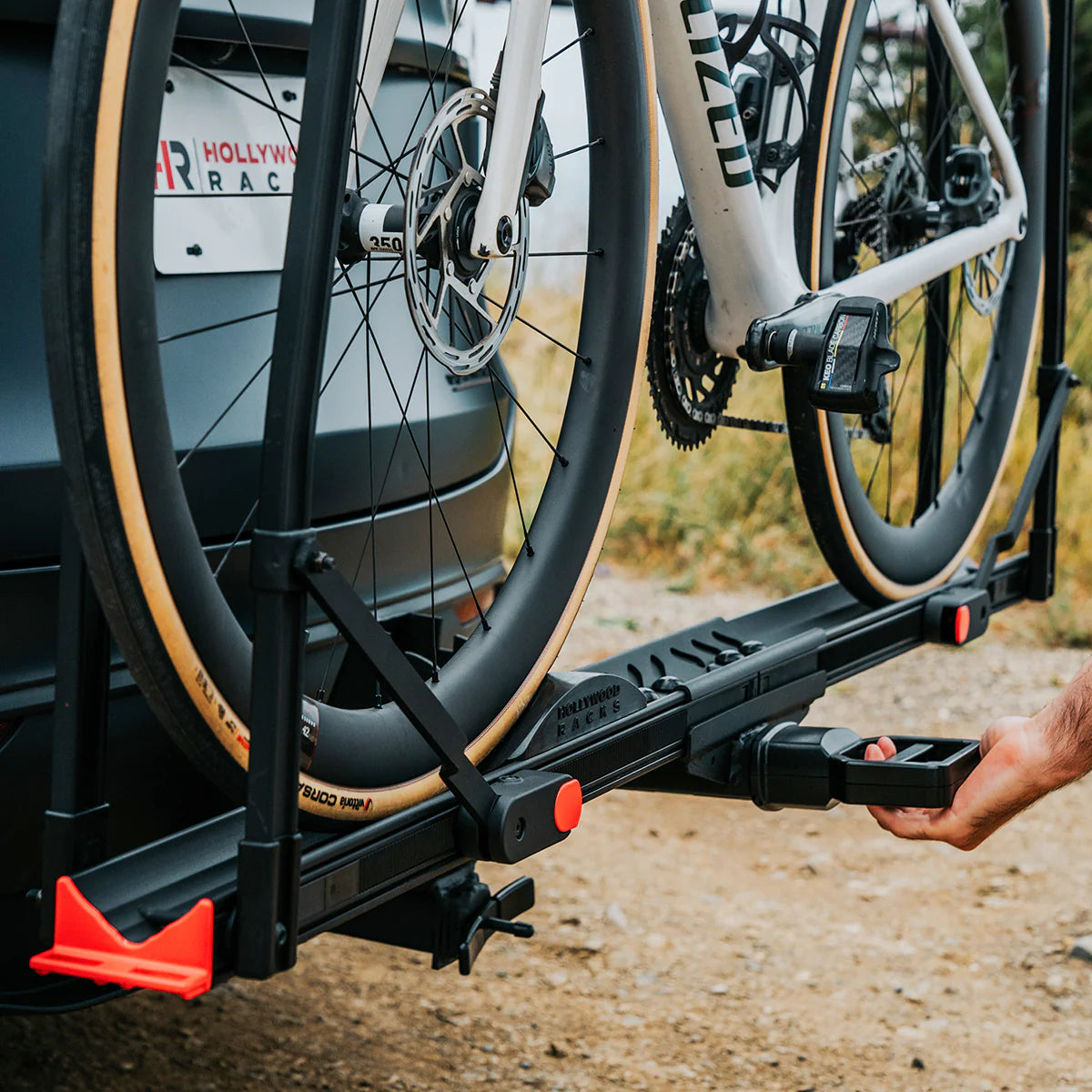 Hollywood Racks HW0018 Crosstrack 1: 1 Bike, 2"