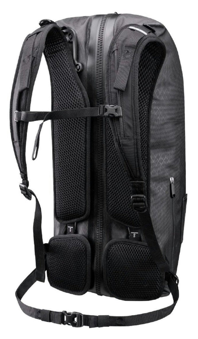 ORTLIEB ATRACK BACKPACK TRAVEL BLACK METROSPHERE