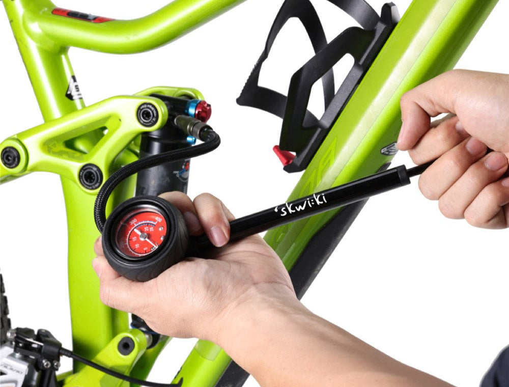 Skwiki Red Shock Pump