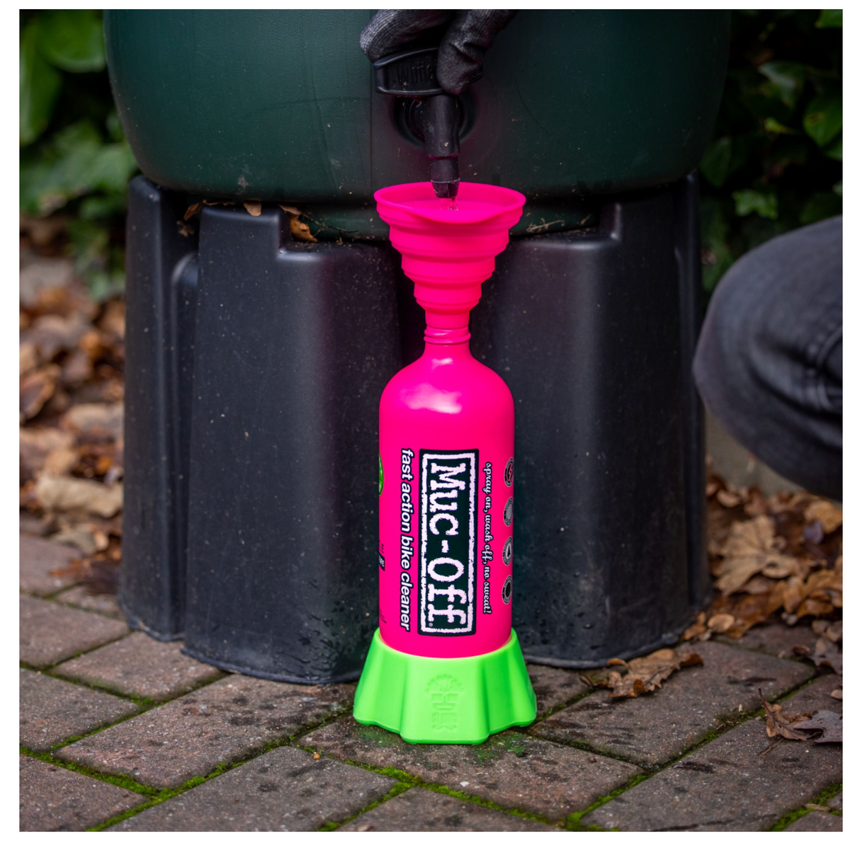 Muc-Off Collapsible Silicone Funnel