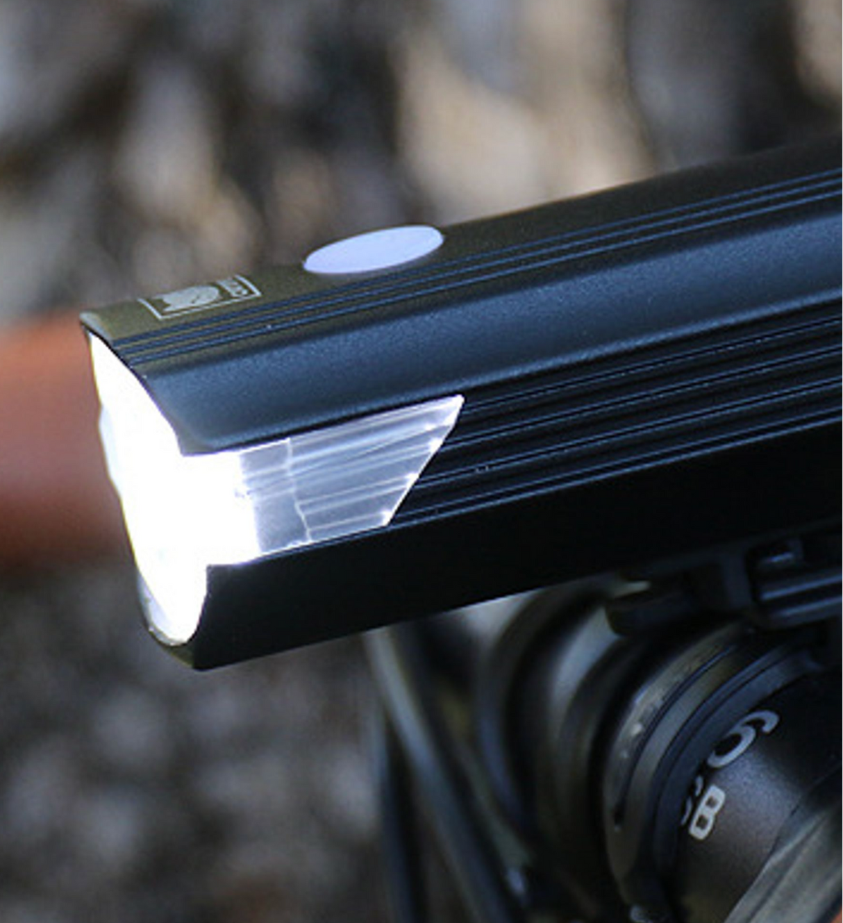 CatEye EL2200RC USB-C AMPP 2200 Front Light