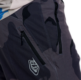 Troy Lee Designs Skyline Pro Short BN3TH Liner Flow Camo Carbon DETAILS