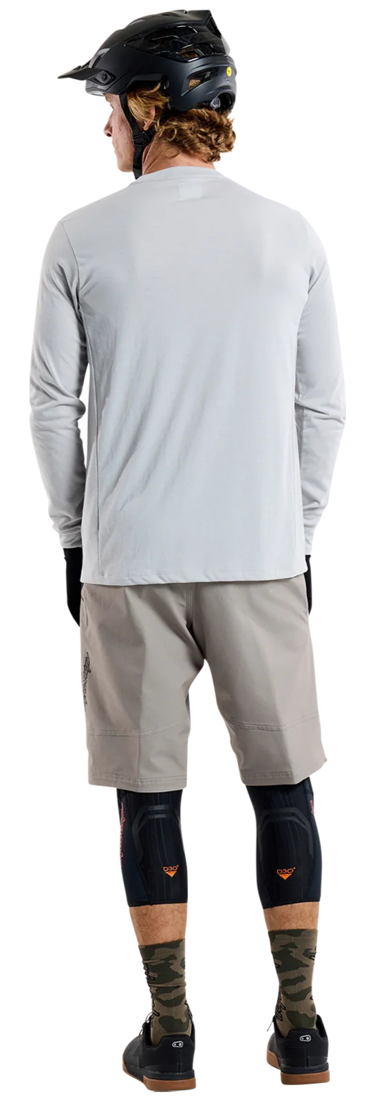 Troy Lee Designs SKYLINE LONG SLEEVE RIDE TEE SIGNATURE MIST BCAK FACING MODEL
