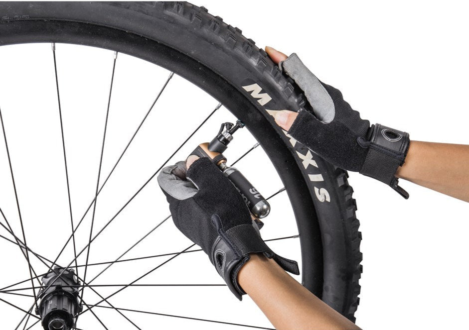 Topeak Tubi Master+ with 1pc 16g CO2 Cartridge
