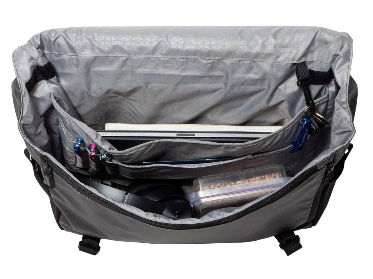 Burley Travoy Transit Messenger Bag Black