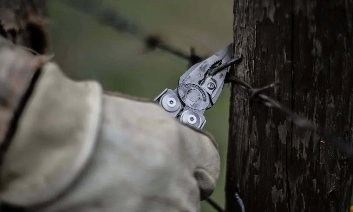 Leatherman Surge Black Oxide Stainless Steel Multitool
