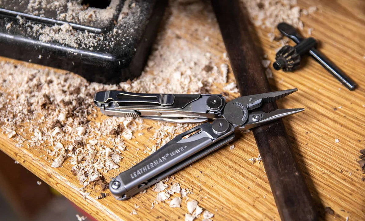 Leatherman Wave Plus Stainless Steel Multitool Black Molle Sheath