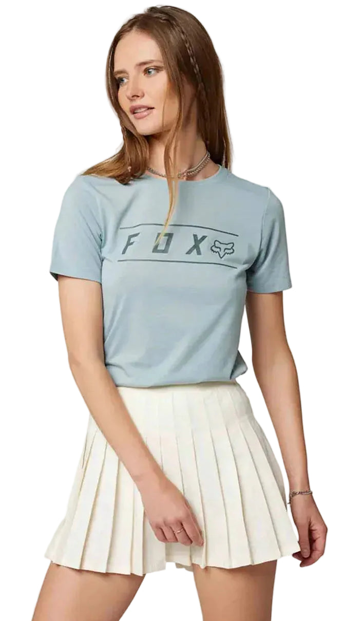 Fox Women PINNACLE Short Sleeve TECH TEE Gun FRONT FACING MODEL
