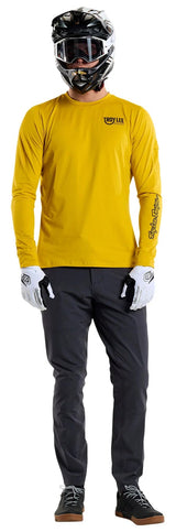 Troy Lee Designs RUCKUS LONG SLEEVE RIDE TEE EYEZ SAFRON FRONT FACING MODEL