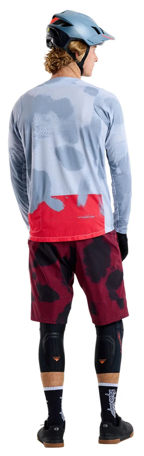 Troy Lee Designs SKYLINE AIR LS JERSEY FLARED CONCRETE BACK FACING MODEL