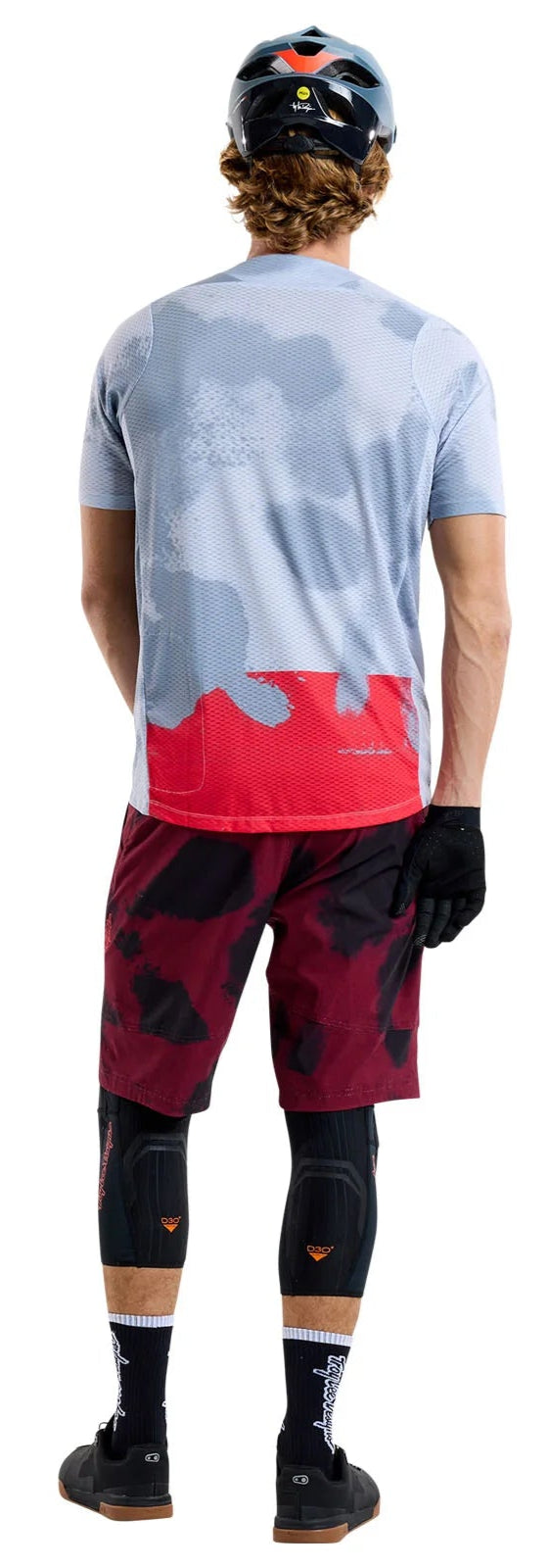 Troy Lee Designs SKYLINE AIR SS JERSEY FLARED CONCRETE BACK FACING MODEL