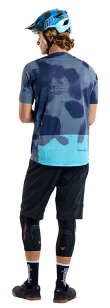 Troy Lee Designs SKYLINE AIR SS JERSEY FLARED STEEL BACK FACING MODEL