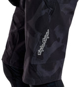 Troy Lee Designs SKYLINE SHORT W/LINER  SCRUBLAND CARBON BOTTOM DETAILS