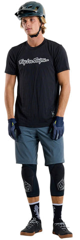 Troy Lee Designs SKYLINE TRAIL SHORT SHELL MONO STEEL BLUE FRONT FACING MODEL
