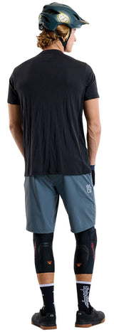 Troy Lee Designs SKYLINE SHORT SLEEVE RIDE TEE SIGNATURE BLACK BACK FACING MODEL