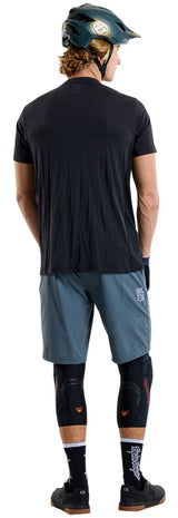 Troy Lee Designs SKYLINE TRAIL SHORT SHELL MONO STEEL BLUE BACK FACING MODEL