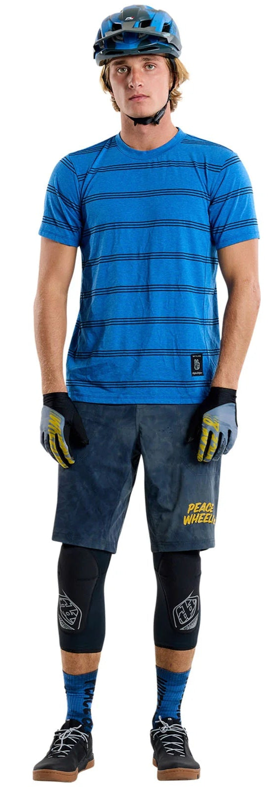 Troy Lee Designs SKYLINE SHORT SLEEVE RIDE TEE WASHED OUT COBALT FRONT FACING MODEL