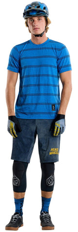 Troy Lee Designs SKYLINE TRAIL SHORT SHELL WASHED OUT DARK CLOUD FRONT FACING MODEL