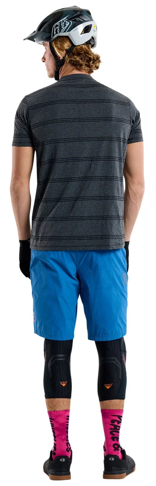 Troy Lee Designs SKYLINE SHORT SLEEVE RIDE TEE WASHED OUT DARK CLOUD BACK FACING MODEL