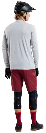 Troy Lee Designs SKYLINE TRAIL SHORT SHELL MONO OXBLOOD BACK FACING MODEL