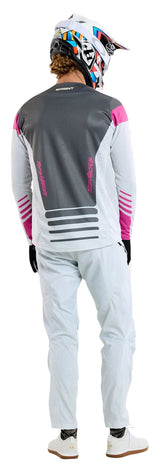 Troy Lee Designs SPRINT JERSEY FIFTY-50 CHALK BACK FACING MODEL