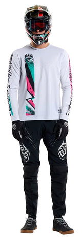 Troy Lee Designs SPRINT JERSEY FULL PULL CHALK FRONT FACING MODEL
