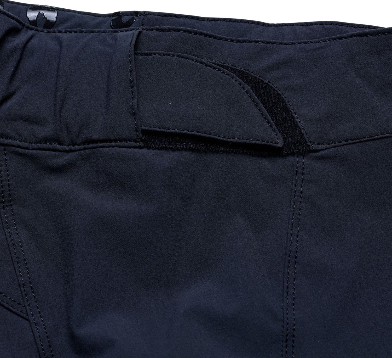 Troy Lee Designs WOMENS LILIUM SHORT SHELL BLACK DETAIL