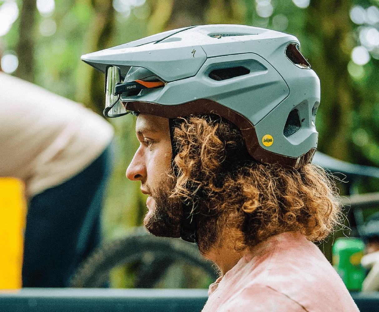 Specialized Tactic 4 Helmet Oak Green Lifestyle 3